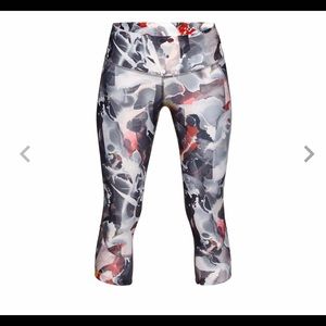 NWT Under Armour Fly Fast Printed Running Capris